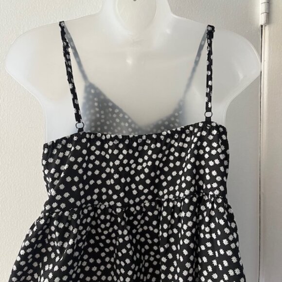 Pretty Floral Flared Top - Picture 6 of 7